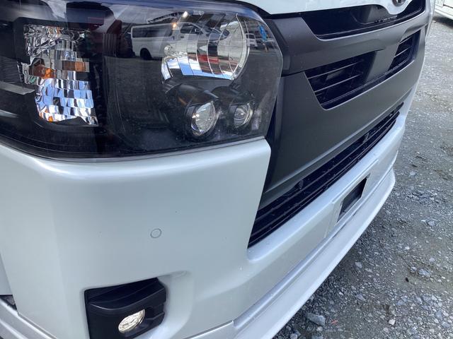 ハイエースバン スーパーＧＬ　ダークプライムＩＩ　７型　両側パワースライドドア　パノラミックビュー　ワンオーナー　インナーブラックＬＥＤヘッドライト　クリアランスソナー　ＴＳＳ　社外アルミホイール　デジタルインナーミラー　社外テールランプ（19枚目）