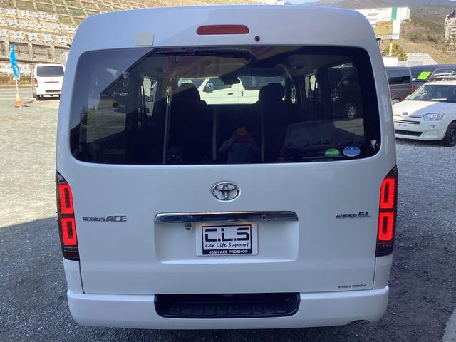 レジアスエースバン スーパーＧＬ　５型　両側パワースライドドア　社外テールランプ　モデリスタフロントスポイラー　純正ＬＥＤヘッドライト　プッシュスタート　トヨタセーフティセンス　純正アルミホイール　純正セキュリティ　ビルトインＥＴＣ（4枚目）