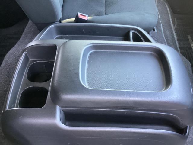 レジアスエースバン スーパーＧＬ　５型　両側パワースライドドア　社外テールランプ　モデリスタフロントスポイラー　純正ＬＥＤヘッドライト　プッシュスタート　トヨタセーフティセンス　純正アルミホイール　純正セキュリティ　ビルトインＥＴＣ（27枚目）