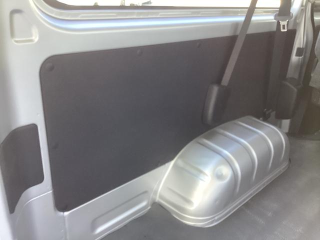ハイエースバン ロングＤＸ　ＧＬパッケージ　６型後期　９人乗り　ダブルエアコン　パノラミックビュー　ワンオーナー　ドライブレコーダー前後　トヨタセーフティセンス　リアスライドガラス小窓　純正セキュリティ　ビルトインＥＴＣ　３列シート　キーレス（48枚目）