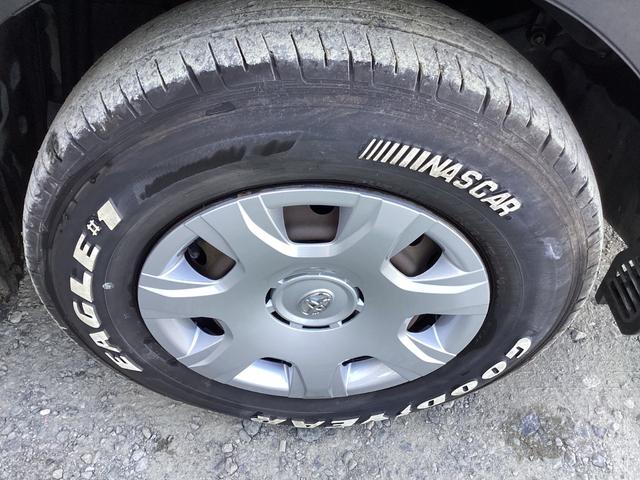 ハイエースバン ロングスーパーＧＬ　１型　４型フェイス　社外テールランプ　フルセグナビ　ホワイトレタータイヤ　バックカメラ　リアスライドガラス小窓　後期用ホイールキャップ　助手席エアバック　タイミングベルト交換済み　ＥＴＣ　キーレス（15枚目）