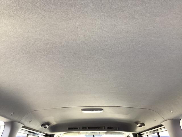 ハイエースバン ロングスーパーＧＬ　１型　４型フェイス　社外テールランプ　フルセグナビ　ホワイトレタータイヤ　バックカメラ　リアスライドガラス小窓　後期用ホイールキャップ　助手席エアバック　タイミングベルト交換済み　ＥＴＣ　キーレス（36枚目）