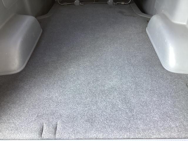 ハイエースバン ロングスーパーＧＬ　１型　４型フェイス　社外テールランプ　フルセグナビ　ホワイトレタータイヤ　バックカメラ　リアスライドガラス小窓　後期用ホイールキャップ　助手席エアバック　タイミングベルト交換済み　ＥＴＣ　キーレス（39枚目）