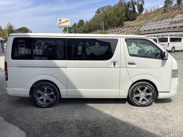 ハイエースバン ロングスーパーＧＬ　２型　社外アルミホイール　社外フロントスポイラー　ドライブレコーダー前後　ＬＥＤヘッドライト　ＬＥＤフォグランプ　助手席エアバック　１００Ｖ電源　ホワイトレタータイヤ　ＥＴＣ　キーレス（6枚目）