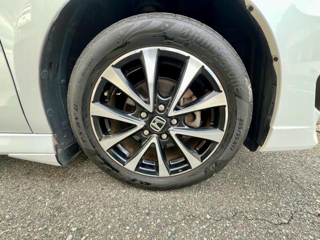 ステップワゴンスパーダ Ｚ　クールスピリット　全国１年保証付　両側電動スライドドア　ＥＴＣ　バックカメラ　メモリーナビ　フルセグＴＶ　純正アルミ　クルーズコントロール　ＨＩＤ　ＤＶＤ　ＣＤ　盗難防止システム　安全衝突ボディ（3枚目）