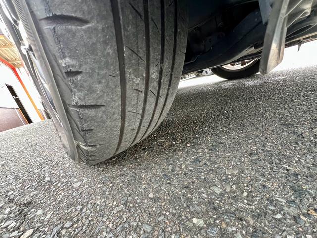 ステップワゴンスパーダ Ｚ　クールスピリット　全国１年保証付　両側電動スライドドア　ＥＴＣ　バックカメラ　メモリーナビ　フルセグＴＶ　純正アルミ　クルーズコントロール　ＨＩＤ　ＤＶＤ　ＣＤ　盗難防止システム　安全衝突ボディ（9枚目）