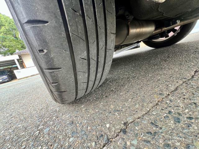 ステップワゴンスパーダ Ｚ　クールスピリット　全国１年保証付　両側電動スライドドア　ＥＴＣ　バックカメラ　メモリーナビ　フルセグＴＶ　純正アルミ　クルーズコントロール　ＨＩＤ　ＤＶＤ　ＣＤ　盗難防止システム　安全衝突ボディ（17枚目）