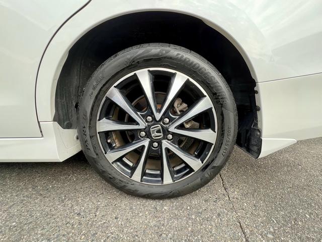 ステップワゴンスパーダ Ｚ　クールスピリット　全国１年保証付　両側電動スライドドア　ＥＴＣ　バックカメラ　メモリーナビ　フルセグＴＶ　純正アルミ　クルーズコントロール　ＨＩＤ　ＤＶＤ　ＣＤ　盗難防止システム　安全衝突ボディ（18枚目）