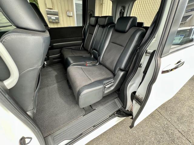 ステップワゴンスパーダ Ｚ　クールスピリット　全国１年保証付　両側電動スライドドア　ＥＴＣ　バックカメラ　メモリーナビ　フルセグＴＶ　純正アルミ　クルーズコントロール　ＨＩＤ　ＤＶＤ　ＣＤ　盗難防止システム　安全衝突ボディ（24枚目）