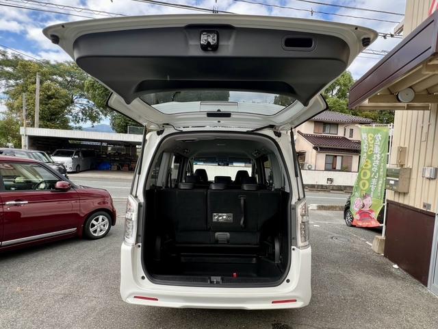 ステップワゴンスパーダ Ｚ　クールスピリット　全国１年保証付　両側電動スライドドア　ＥＴＣ　バックカメラ　メモリーナビ　フルセグＴＶ　純正アルミ　クルーズコントロール　ＨＩＤ　ＤＶＤ　ＣＤ　盗難防止システム　安全衝突ボディ（27枚目）