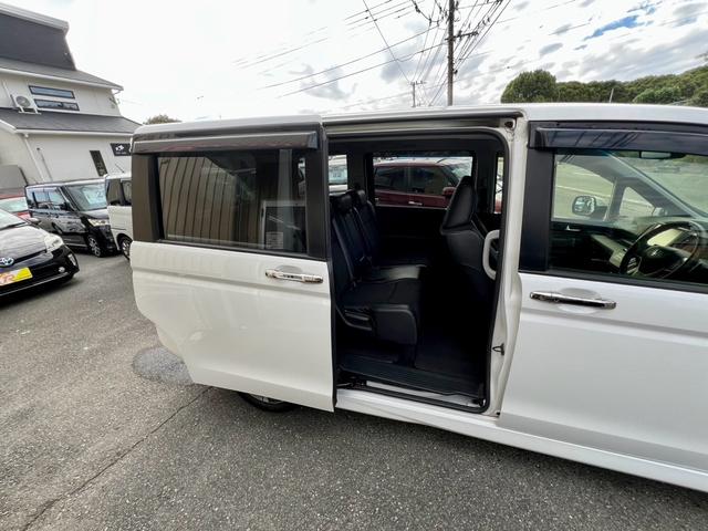 ステップワゴンスパーダ Ｚ　クールスピリット　全国１年保証付　両側電動スライドドア　ＥＴＣ　バックカメラ　メモリーナビ　フルセグＴＶ　純正アルミ　クルーズコントロール　ＨＩＤ　ＤＶＤ　ＣＤ　盗難防止システム　安全衝突ボディ（30枚目）