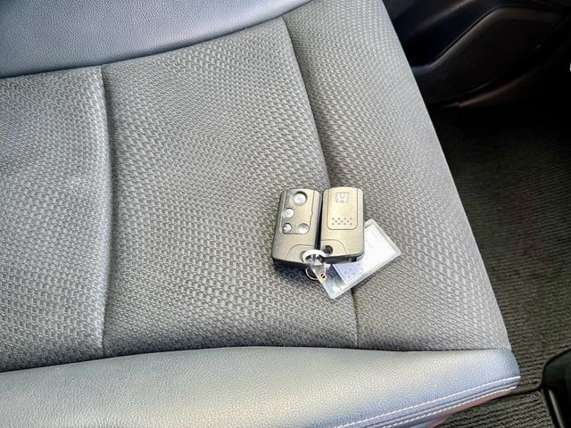 ステップワゴンスパーダ Ｚ　クールスピリット　全国１年保証付　両側電動スライドドア　ＥＴＣ　バックカメラ　メモリーナビ　フルセグＴＶ　純正アルミ　クルーズコントロール　ＨＩＤ　ＤＶＤ　ＣＤ　盗難防止システム　安全衝突ボディ（46枚目）