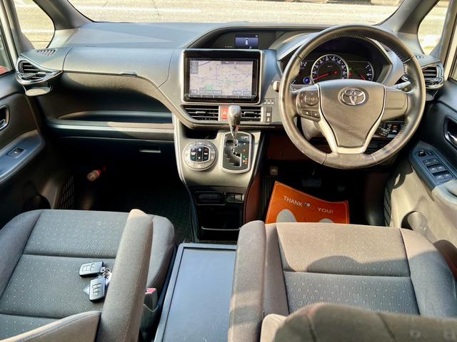 ノア Ｇ　全国１年保証付　両側電動スライドドア　メモリーナビ　フルセグＴＶ　バックカメラ　ＥＴＣ　ドライブレコーダー　Ｂｌｕｅｔｏｏｔｈオーディオ　衝突被害軽減システム　プッシュスタート　アイドリングストップ（10枚目）