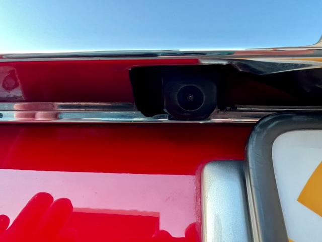 フィットハイブリッド ベースグレード　全国１年保証付　メモリーナビ　フルセグＴＶ　ＥＴＣ　バックカメラ　キーレスエントリー　アイドリングストップ　クルーズコントロール　盗難防止システム　安全衝突ボディ　ＤＶＤ再生　ＣＤ　フルフラット（14枚目）