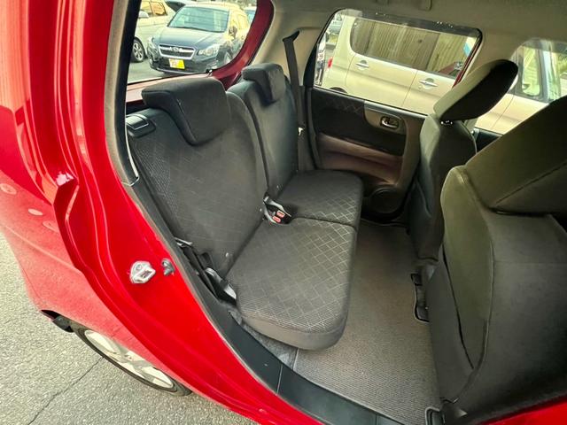 Ｎ－ＯＮＥ プレミアム　ＳＳパッケージ　全国１年保証付　純正ナビ　バックカメラ　純正アルミ　キーレスエントリー　スマートキー　アイドリングストップ　ＨＩＤ　安全衝突ボディ　盗難防止システム　衝突被害軽減システム　シートヒーター（12枚目）