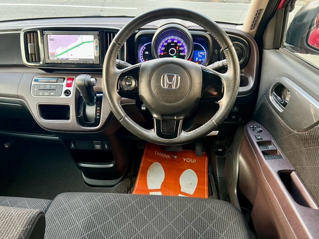 Ｎ－ＯＮＥ プレミアム　ＳＳパッケージ　全国１年保証付　純正ナビ　バックカメラ　純正アルミ　キーレスエントリー　スマートキー　アイドリングストップ　ＨＩＤ　安全衝突ボディ　盗難防止システム　衝突被害軽減システム　シートヒーター（23枚目）