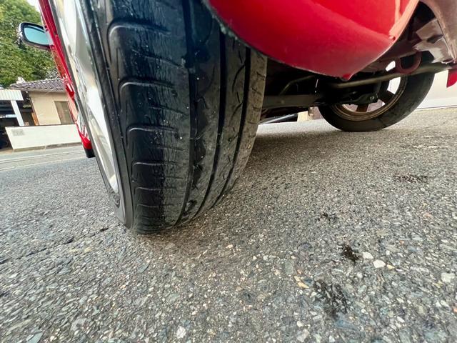 Ｎ－ＯＮＥ プレミアム　ＳＳパッケージ　全国１年保証付　純正ナビ　バックカメラ　純正アルミ　キーレスエントリー　スマートキー　アイドリングストップ　ＨＩＤ　安全衝突ボディ　盗難防止システム　衝突被害軽減システム　シートヒーター（41枚目）