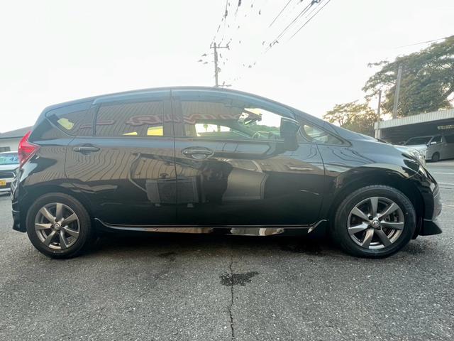 車の詳細についてのお問い合わせは、グーメール見積り又はフリーダイヤルの００７８−６０４９−２３６４からお問い合わせ下さい。当社スタッフが細かくご説明させて頂きます。