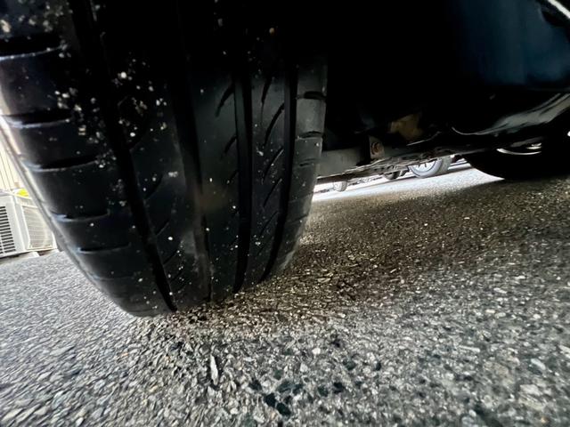 ノア Ｘ　Ｌセレクション　メモリーナビ　フルセグＴＶ　バックカメラ　ＥＴＣ　左側電動スライドドア　ダブルエアコン　ＨＩＤ　電動格納ミラー　安全衝突ボディ　キーレスエントリー　３列シート（41枚目）