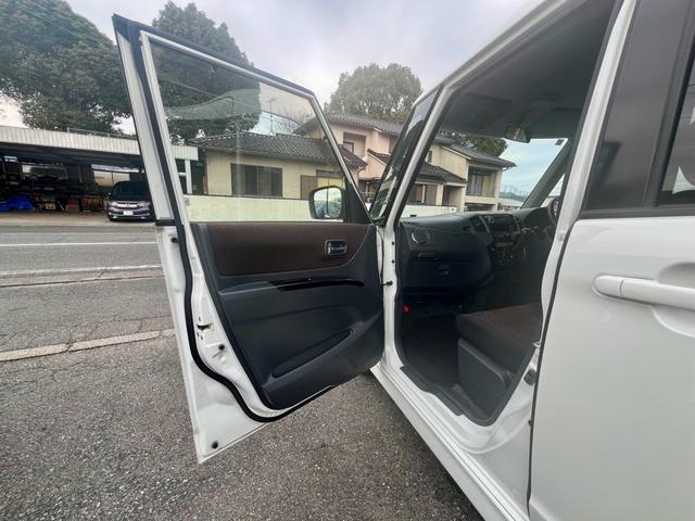 ルークス ハイウェイスター　全国１年保証付　左側電動スライドドア　１４インチ純正アルミ　キーレスエントリー　スマートキー　ＨＩＤ　ＣＤ（17枚目）