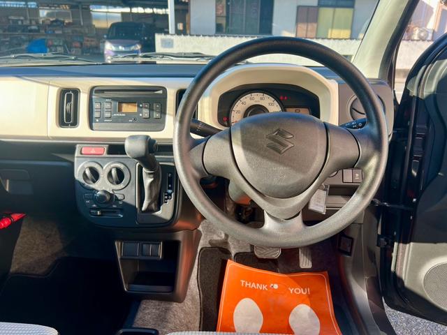 アルト Ｆ　全国１年保証付　盗難防止システム　安全衝突ボディ　キーレスエントリー　助手席エアバッグ　ＡＢＳ　ＥＳＣ　頸部衝撃緩和ヘッドレスト　ＣＤ（24枚目）