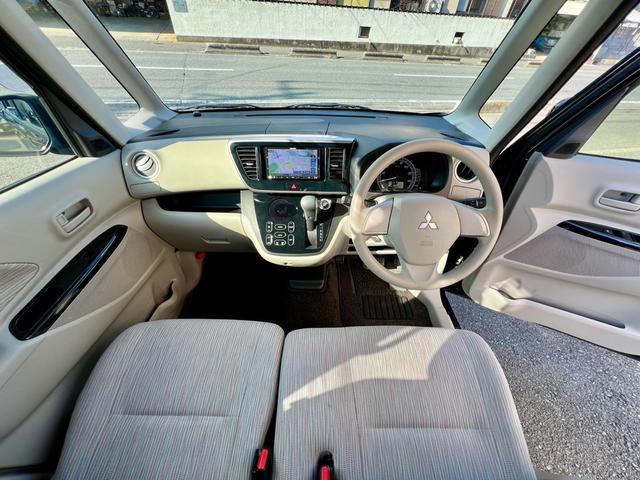 ���E�ǍD�A���삵�₷���^�]�Ȃł��B