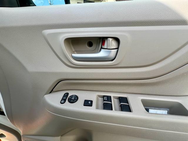 N-WGN G SSコンフォートLパッケージ 全国1年保証付 ディスプレイオーディオ CD ETC バックカメラ ワンセグTV 社外アルミ キーレスエントリー スマートキー アイドリングストップ(25枚目)