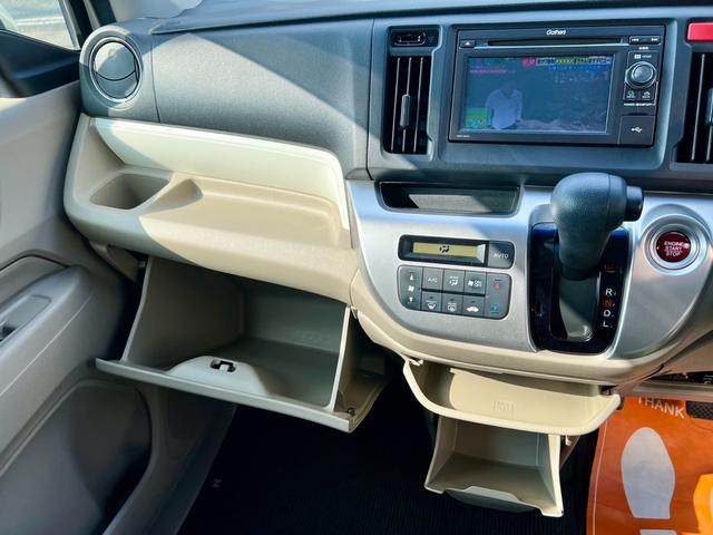 N-WGN G SSコンフォートLパッケージ 全国1年保証付 ディスプレイオーディオ CD ETC バックカメラ ワンセグTV 社外アルミ キーレスエントリー スマートキー アイドリングストップ(28枚目)