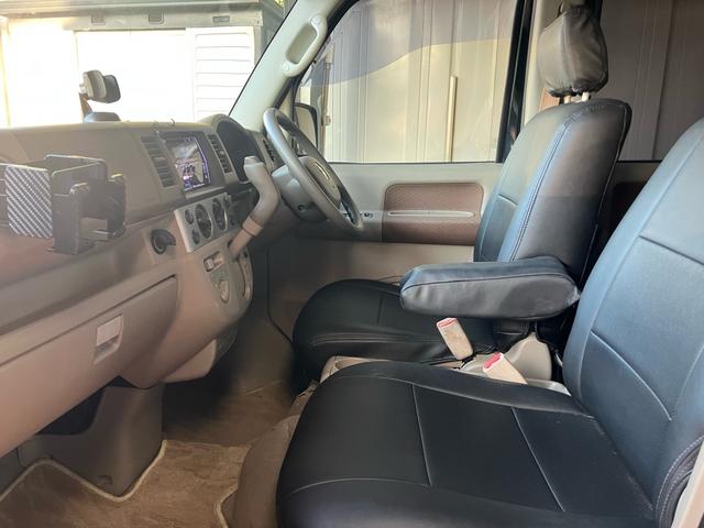 エブリイワゴン ＪＰターボ　キーレスエントリー　フルフラット　ＣＤ再生　エアバック（31枚目）