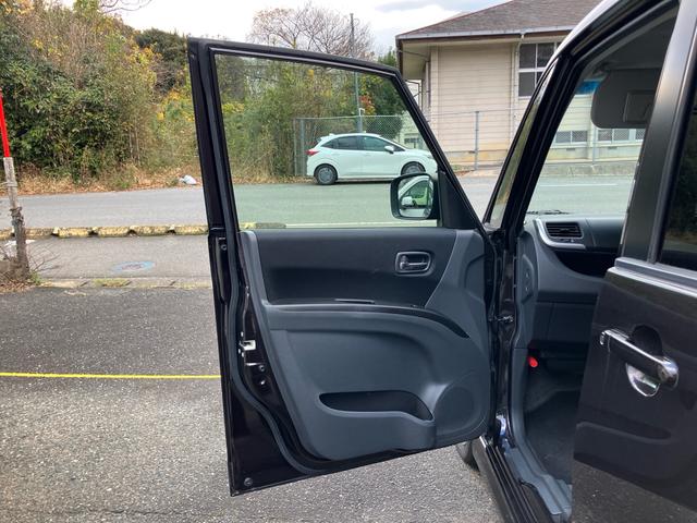 ソリオ Ｘ－ＤＪＥ　ＴＶ＆ナビ　バックカメラ　Ｂｌｕｅｔｏｏｔｈ接続　ＥＴＣ　キーレスエントリー　スマートキー　スライドドア　盗難防止システム　アイドリングストップ　ＥＳＣ　フルフラット　衝突被害軽減システム　エアバック（25枚目）