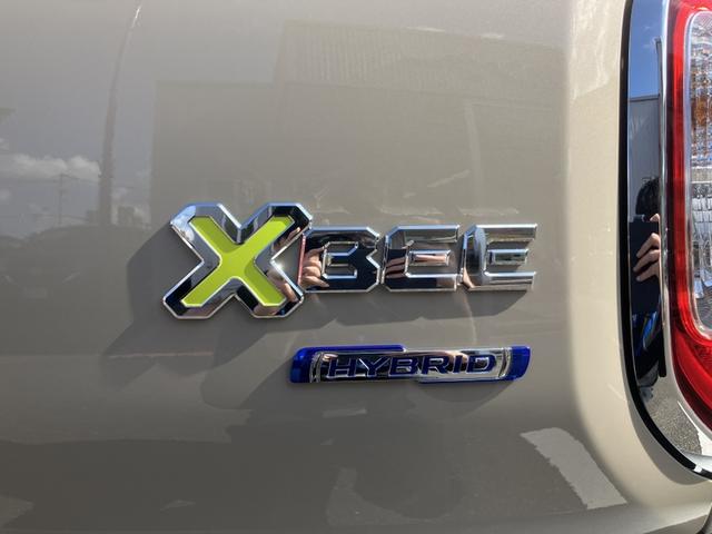 余剰電力をアシストモーターに使用。低燃費な【マイルドハイブリッド】エンブレム！