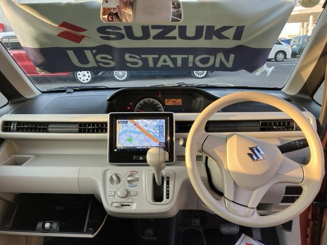 ワゴンＲ ＦＡ　　ＣＤプレーヤー装着車　１４インチホイールキャップ│マニュアルエアコン│ウレタンステアリングホイール（8枚目）