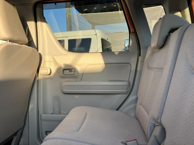 ワゴンＲ ＦＡ　　ＣＤプレーヤー装着車　１４インチホイールキャップ│マニュアルエアコン│ウレタンステアリングホイール（11枚目）
