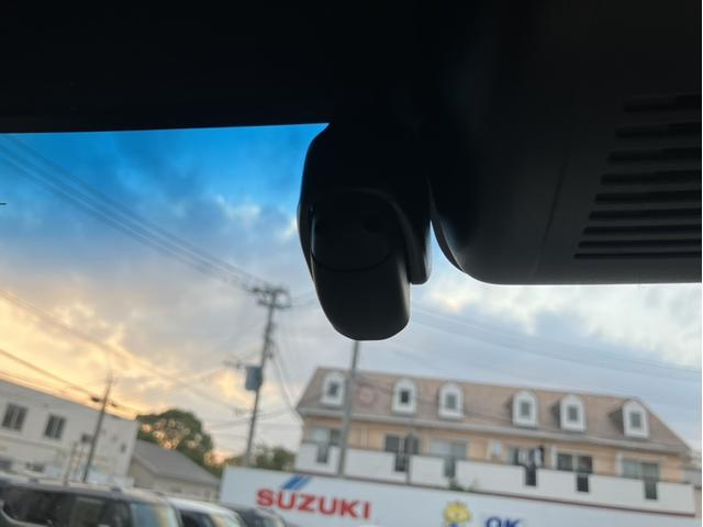 N-BOXカスタム Lターボ ドライブレコーダー/バックアイカメラ ETC│後席両側パワースライドドア│パドルシフト│クルーズコントロールシステム│本革巻ステアリングホイール│15インチアルミホイール(22枚目)