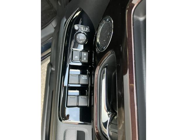 N-BOXカスタム Lターボ ドライブレコーダー/バックアイカメラ ETC│後席両側パワースライドドア│パドルシフト│クルーズコントロールシステム│本革巻ステアリングホイール│15インチアルミホイール(32枚目)