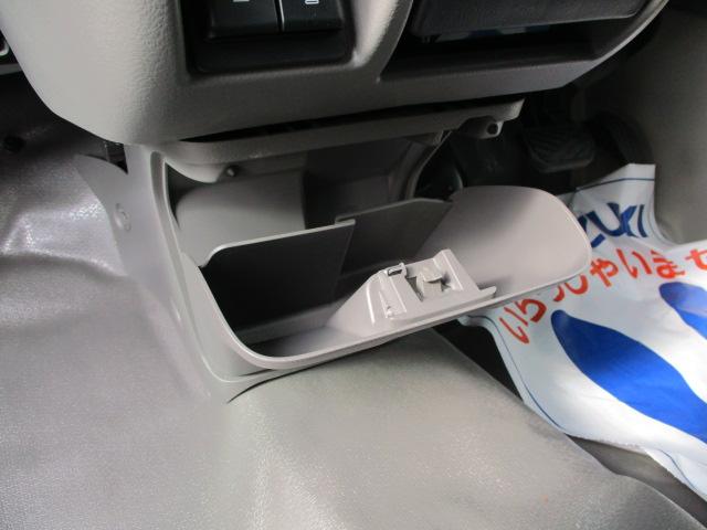 エブリイ ＰＡリミテッド　６型　ＡＭ／ＦＭラジオ／サポカー　デュアルカメラブレーキサポート│マニュアルエアコン│１２インチラジアルタイヤ│ウレタンステアリングホイール（31枚目）