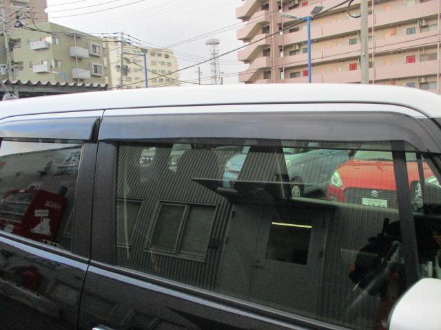 �J���̓��A�����Q�A�R�����قǊJ���Ċ��C���邱�Ƃ��ł���y�h�A�o�C�U�[�z�B���㕔����̖h�Ƒ΍�ɂ��I