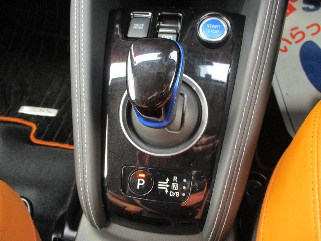 キックス Ｘツートーンインテリアエディション　ＥＴＣ　全方位モニター付ナビ│ドライブレコーダー│オートエアコン│１７インチアルミホイール（17枚目）