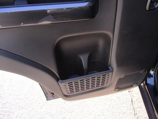 �����h�A�ɂ��A������h�����N��֗��Ɏ��[�ł���y�����N�H�[�^�[�g�����|�P�b�g���h�����N�z���_�[�z���B