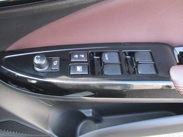 �^�]�ȃA�[�����X�g�ɁA�y�����R���h�A�~���[�z�y�p���[�E�B���h�E�z�X�C�b�`����B�茳�ő��색�N���N�B