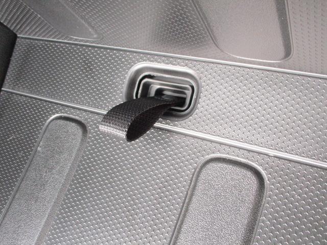 �׎������烊���V�[�g�̃X���C�h�ł���y���E�Ɨ������V�[�g�X���C�h�z���ځB�傫�ȉו����o�b�N�h�A���J���邾���ŃX���[�Y�ɍڂ����܂��B