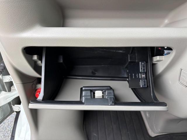 ＮＶ１００クリッパーリオ Ｅ　メモリーナビ　左パワードア　新車保証書　衝突軽減ブレーキ　コーナーセンサー　レーン逸脱警報　Ｂｌｕｅｔｏｏｔｈ　ＴＶ　ＤＶＤ　シートヒーター　リアヒーター　フルエアロ　ターボ　ＵＳＢ入力　ＥＴＣ　ＨＩＤライト　フォグ　オートライト　純正１４ＡＷ　スマートキー（77枚目）