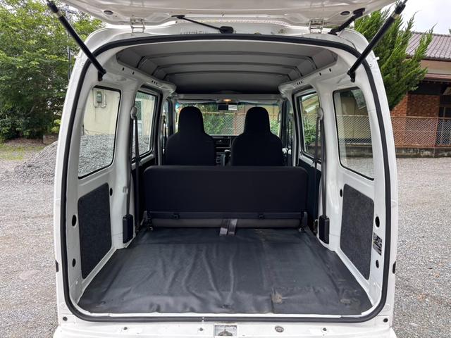 ハイゼットカーゴ スペシャルＳＡＩＩＩ　４ＷＤ　衝突軽減ブレーキ／　新車保証書　コーナーセンサー　レーン逸脱警報　ＥＴＣ　ハイルーフ　ＬＥＤヘッドライト　オートハイビーム　ドアバイザー　集中ドアロック　頭上荷物入れ　光軸調整ライト　アイドリングストップ　ＡＢＳ（10枚目）