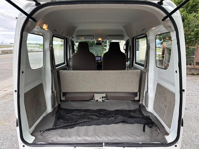 エブリイ 直納専用車　ワンオーナー　メモリーナビ　衝突軽減ブレーキ　新車保証書　Ｂｌｕｅｔｏｏｔｈ　　バックカメラ　オートギアシフト　ルーフキャリア　ＥＴＣ　ＭＴモード付き　２ｎｄ発進　後退時バック音　ハイルーフ　ドアバイザー　集中ドアロック　光軸調整ライト（10枚目）