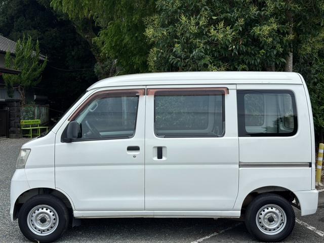 ハイゼットカーゴ スペシャル　４ＷＤ　集中ドアロック　４人乗　パワステ　ラジオ　ハイルーフ　ドアバイザー　フルフラットシート　ベンチシート　光軸調整ライト　取説　エアバック　エアコン（32枚目）