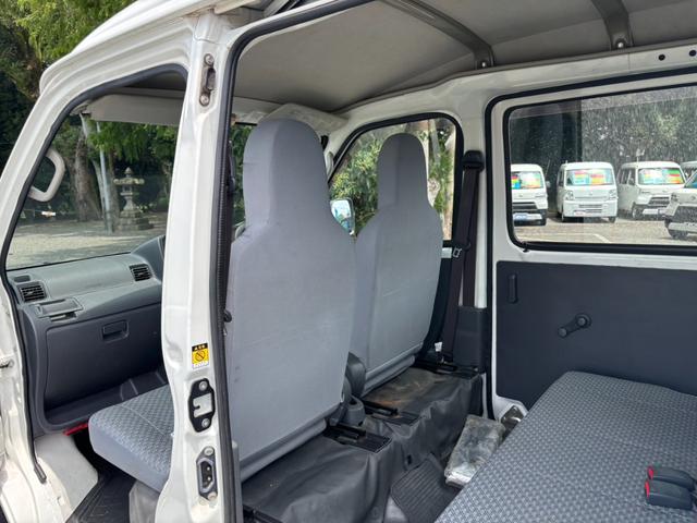 ハイゼットカーゴ スペシャル　４ＷＤ　集中ドアロック　４人乗　パワステ　ラジオ　ハイルーフ　ドアバイザー　フルフラットシート　ベンチシート　光軸調整ライト　取説　エアバック　エアコン（69枚目）