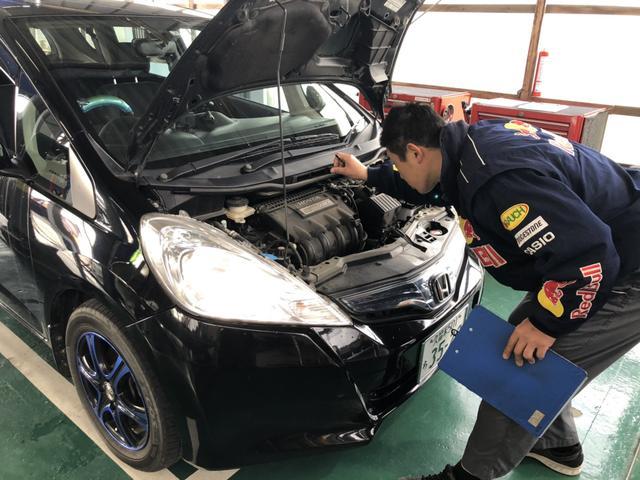 ハイゼットカーゴ スペシャルＳＡＩＩＩ　ＳＤナビ　衝突軽減ブレーキ　ＥＴＣ　新車保証書　コーナーセンサー　バックカメラ　Ｂｌｕｅｔｏｏｔｈ　アイドリングストップ　オートハイビーム　ハイルーフ　ＵＳＢ入力　ＣＤ再生　頭上荷物入れ　ＡＢＳ　横滑り防止装置（19枚目）