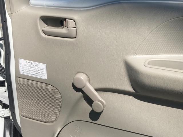 ＮＶ１００クリッパーバン ＤＸ　セーフティパッケージ　衝突軽減装置　オートギアシフト　コーナーセンサー　レーン逸脱警報　ハイルーフ　ＥＴＣ　２ｎｄ発進　オートライト　ＭＴモード付　キーレス　ドアバイザー　両側スライドドア　光軸調整ライト　集中ドアロック　４人乗　フルフラットシート　取説（61枚目）