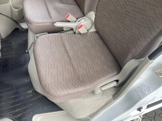 エブリイ PA 衝突軽減ブレーキ オートギアシフト オートハイビーム レーン逸脱警報 コーナーセンサー ハイルーフ 2nd発進 集中ドアロック 4人乗 光軸調整ライト オートライト 取説 ドアバイザー 集中ドアロック ラジオ ABS ESC(65枚目)