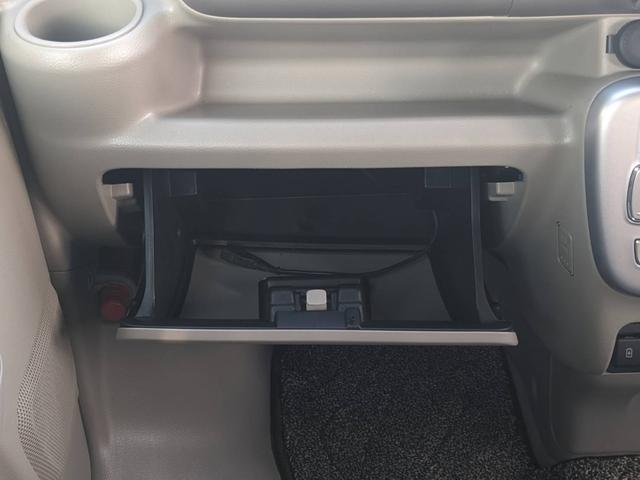 ＮＶ１００クリッパーリオ Ｅ　メモリーナビ　衝突軽減ブレーキ　左側パワードア　ＴＶ　新車保証書　コーナーセンサー　オートハイビーム　アイドリングストップ　ターボ　純正１４ＡＷ　スマートキー　リアヒーター　ＵＳＢ入力　ＨＩＤヘッドライト　フォグ　オートライト　オートハイビーム　ＤＶＤ（72枚目）